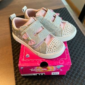 Toddler Girl Skechers Twinkle Sparks Light-Up Sneaker